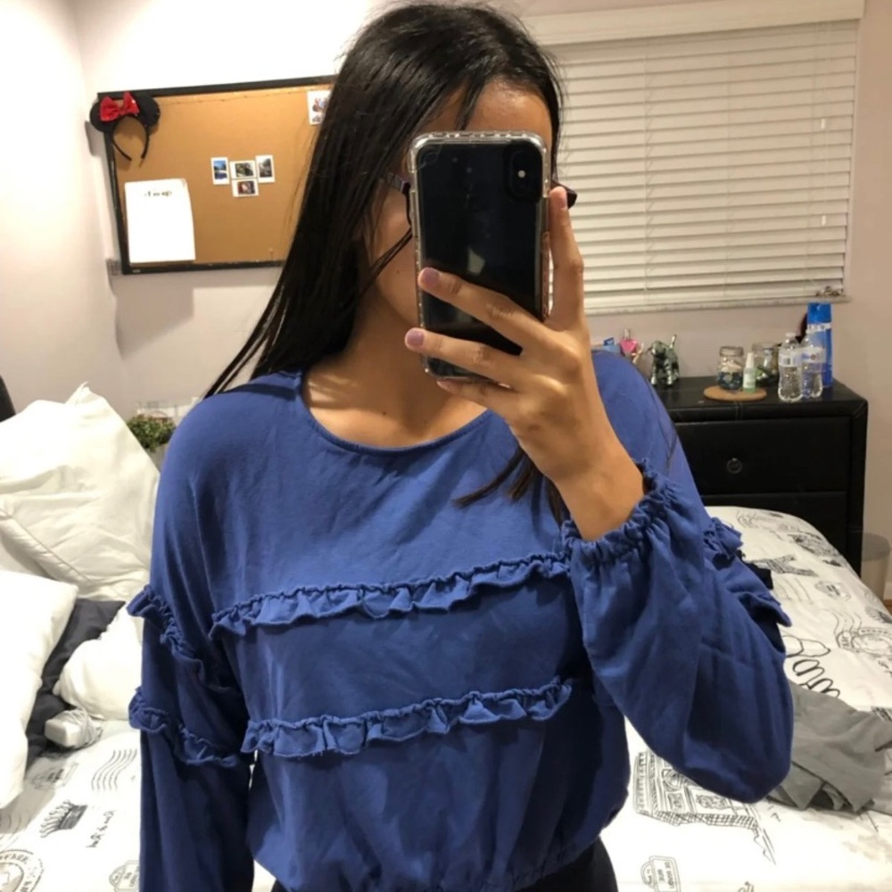 CropTop - Picture 2 of 3